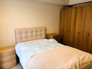 Photo 7- click for photo gallery